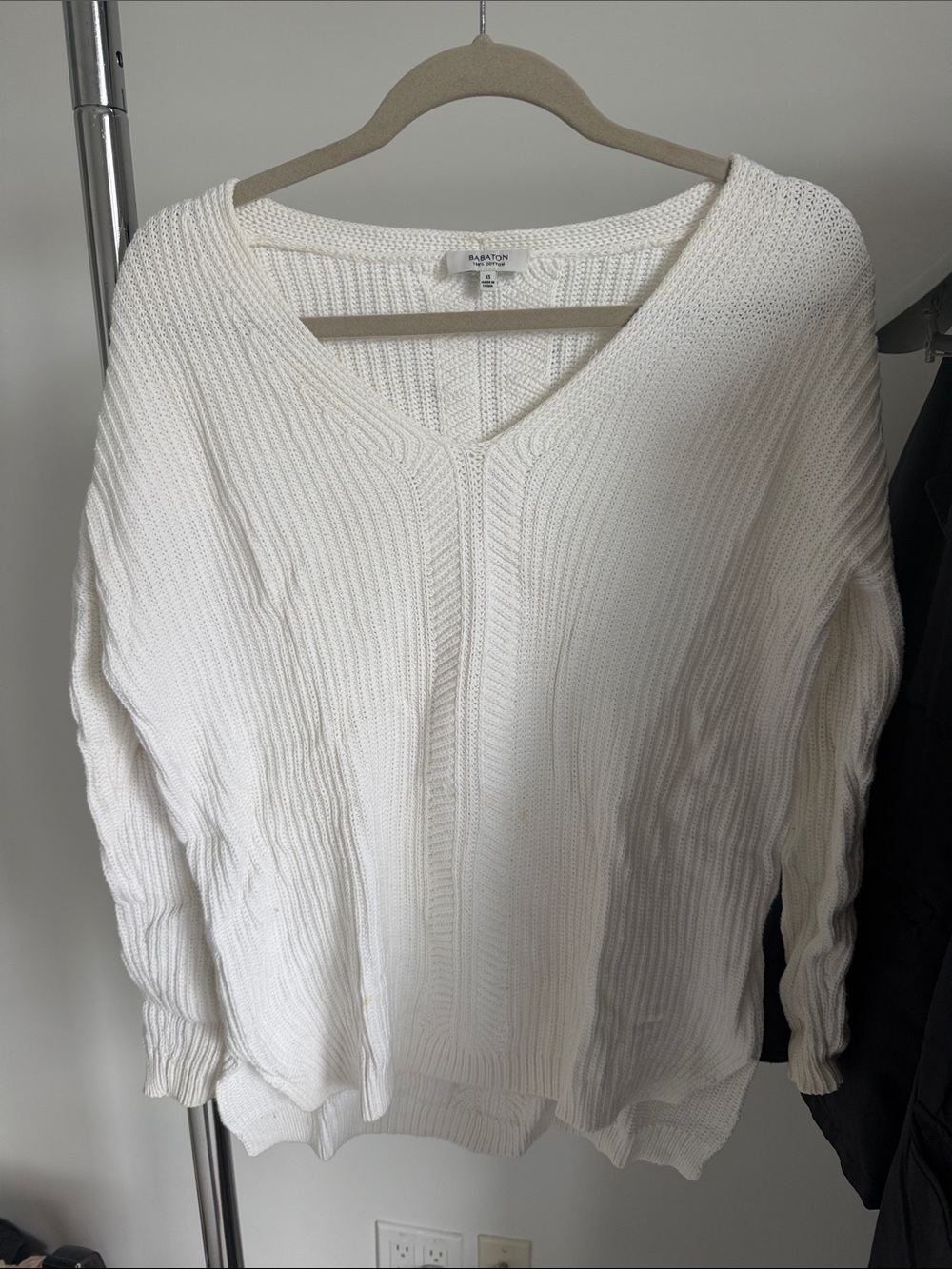 Babaton Cream V-Neck Ribbed Knit Sweater